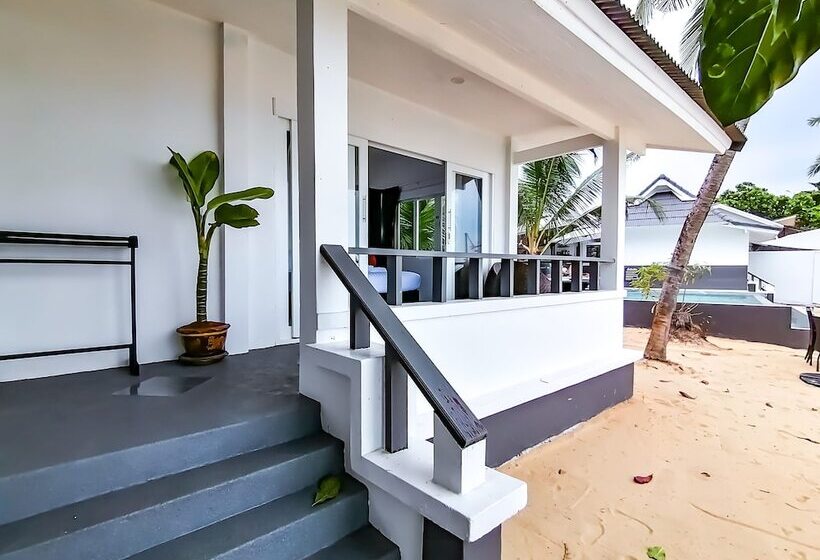 스탠다드 방갈로, The Cosy Maenam Beach Resort