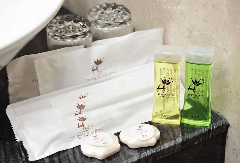Familien Suite, Hallmark Crown