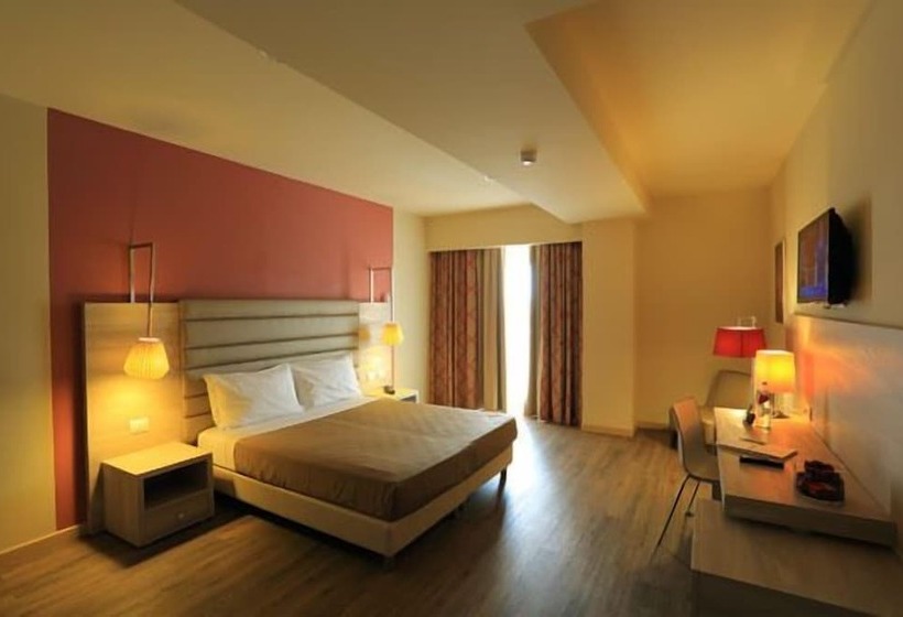اتاق سوپریور چهار تخته, Turin Airport Hotel & Residence