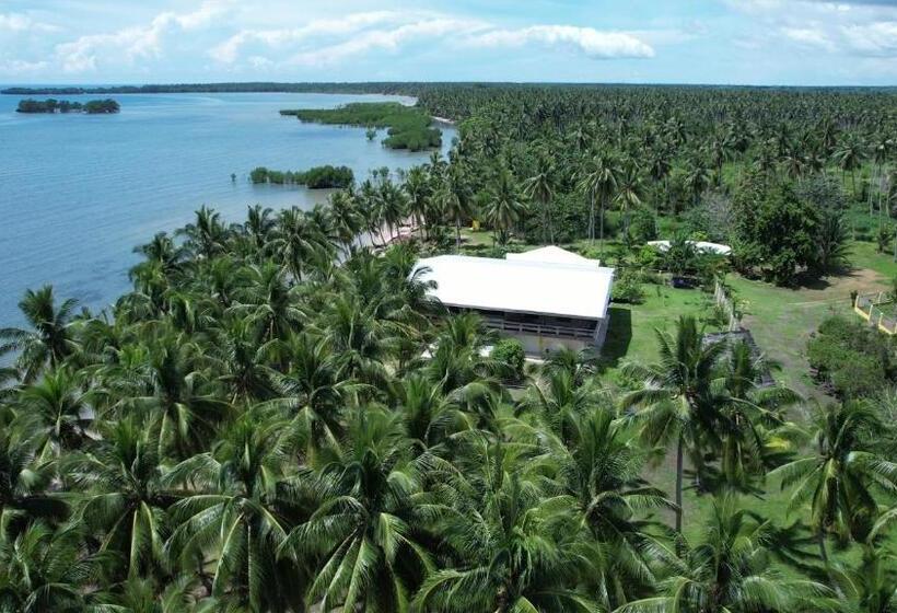 Номер Deluxe с Балконом, Chilly Beach Resort Palawan