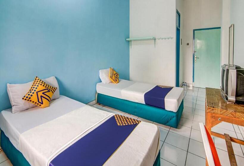 اتاق اکونومی, Spot On 90964 Hotel Margadana