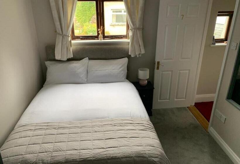 ベーシックルーム, Madelines Accommodation
