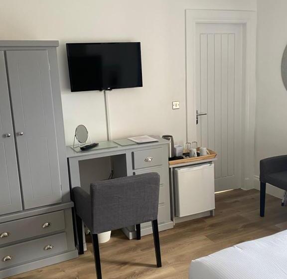 标准三人间, The Roxburgh Guest Accommodation