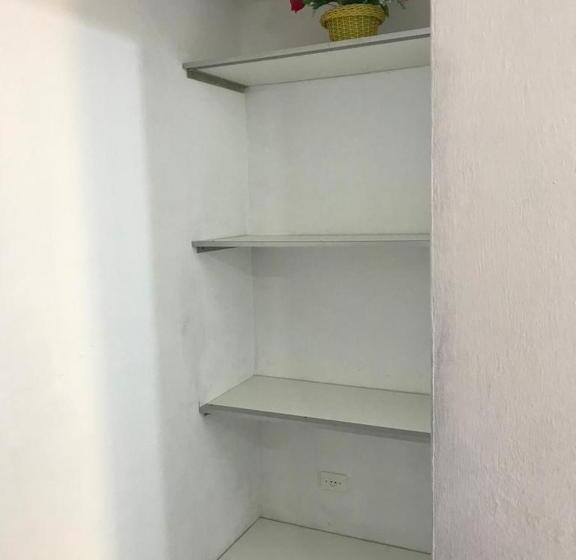 غرفة قياسية رباعية, Hostel Gratidão