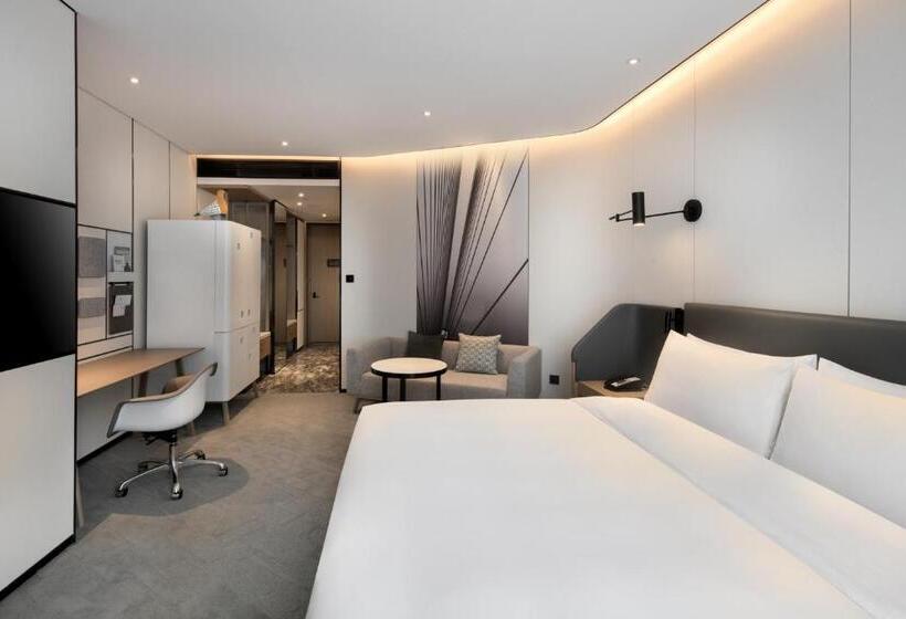 带大床的标准间, Crowne Plaza Quanzhou Riverview, An Ihg
