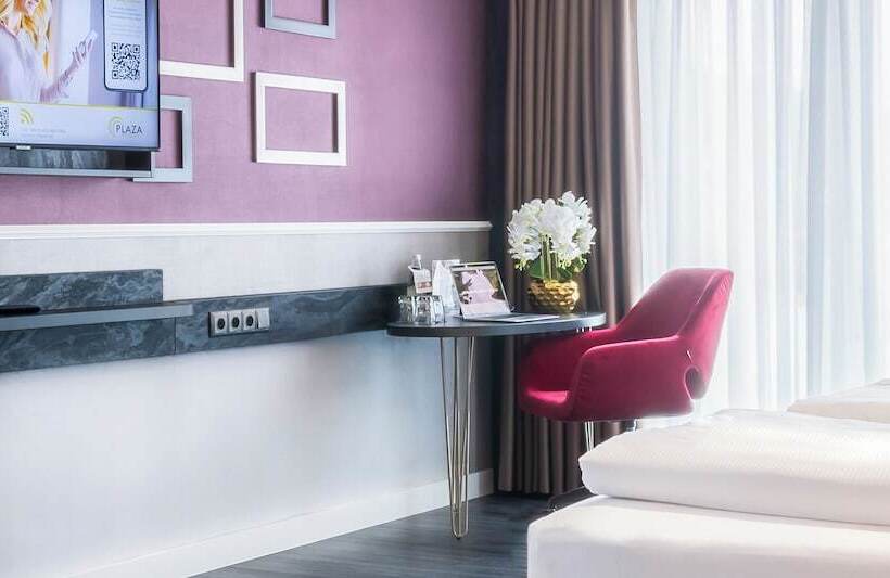 Трехместный Номер Премиум, Plaza Premium Heidelberg