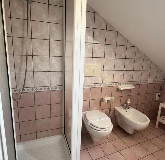 Standard room with outdoor bath, Pizzo Central House