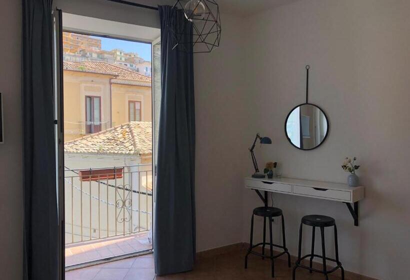 Апартаменты 1 Спальня с Балконом, Pizzo Central House