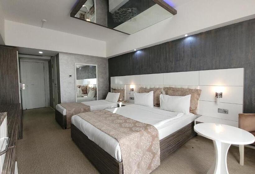 豪华套房, Mox Hotel Wellness & Spa
