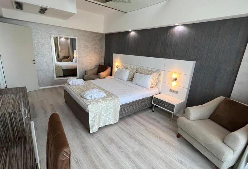 豪华三人间, Mox Hotel Wellness & Spa