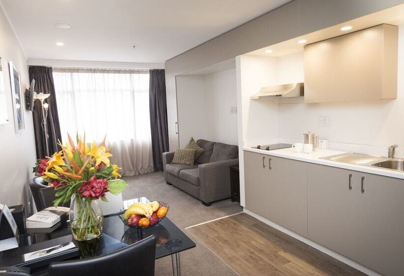 Апартаменты 1 Спальня, Quest On Johnston Serviced Apartments