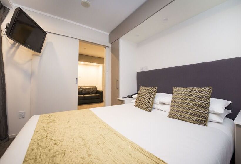 Апартаменты 1 Спальня, Quest On Johnston Serviced Apartments