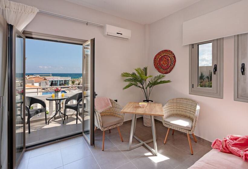 Студио Deluxe Вид на Море, Sonio Beach