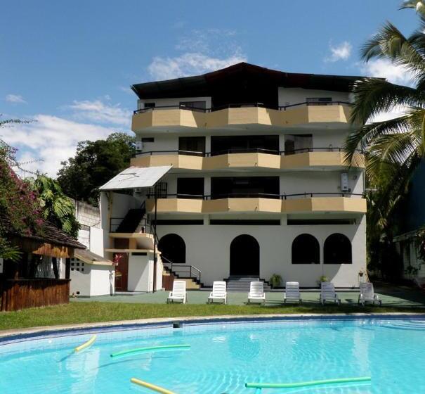 4인용 스탠다드 룸, Chanchamayo Inn