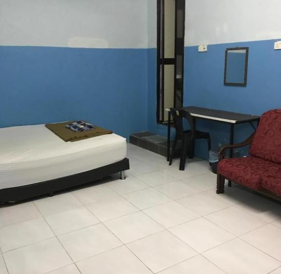 Номер Economy, Yb House