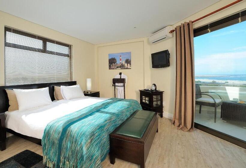 اتاق راحتی با چشم‌انداز دریا, Beach Hotel Swakopmund