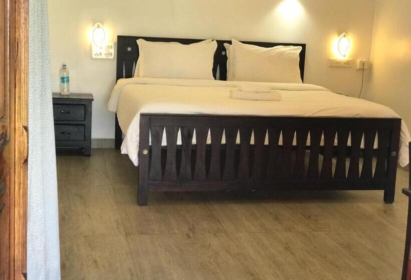 اتاق لوکس با چشم‌انداز دریا, The Marine Pride Beach Resort & Spa