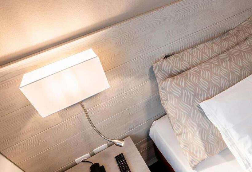 标准单人间, Albergo Ristorante Svizzero