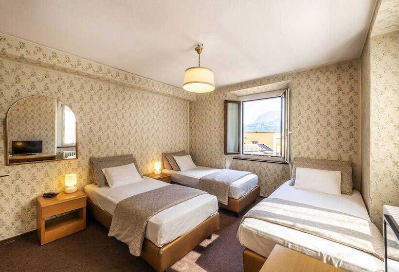 Номер Стандарт Трехместный, Albergo Ristorante Svizzero