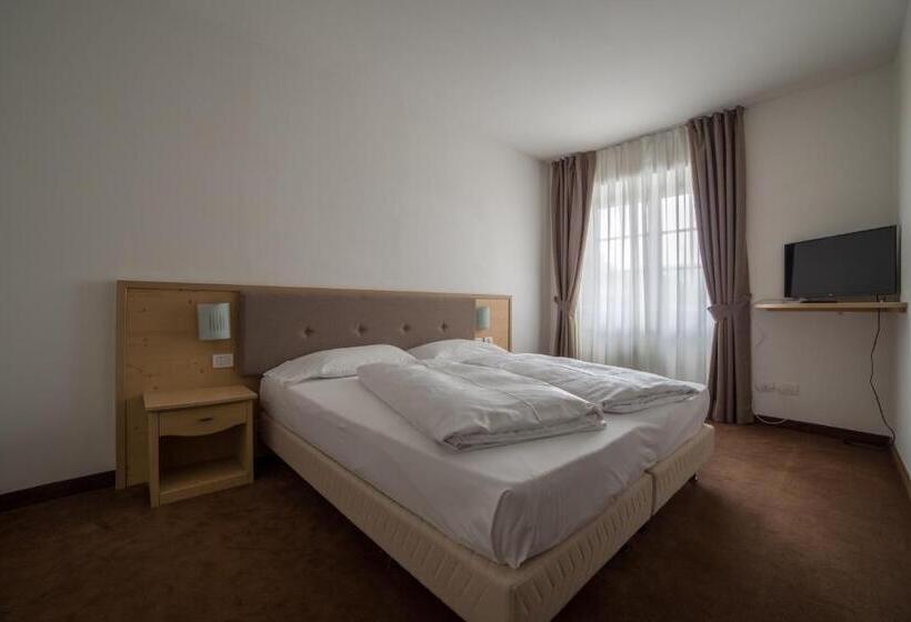 스탠다드 룸, Alpen Hotel Eghel