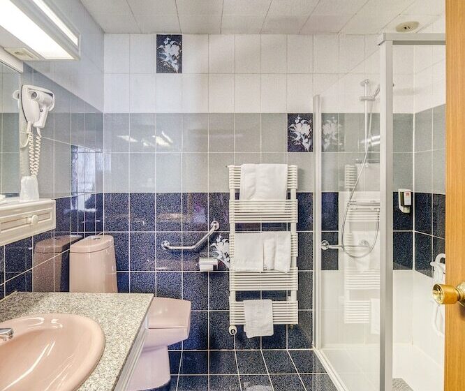 اتاق استاندارد چهار تخته, Contact Hôtel Limoges   Hotel Des Deux Moulins