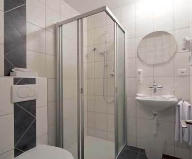 Номер Стандарт, Hôtel Oasis