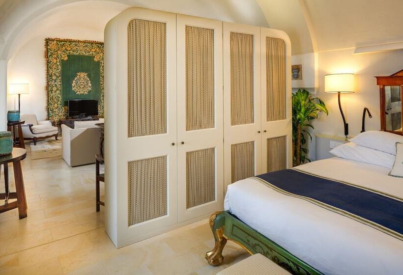 سوییت با چشم‌انداز دریا, Monastero Santa Rosa Hotel & Spa