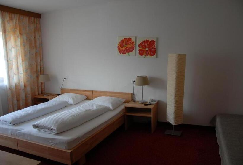 バルコニー付きスタンダードルーム, Landhotel Anna