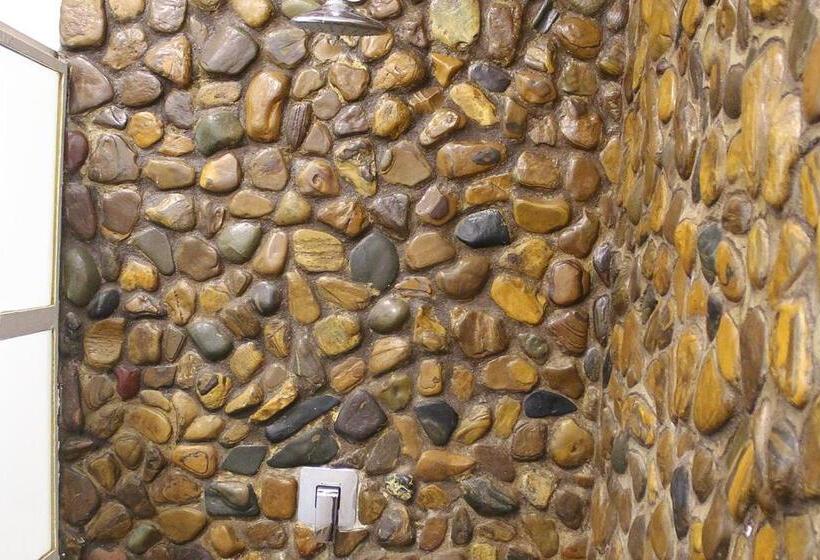 Номер Стандарт Вид на Сад, Bezalel Wine & Brandy Estate