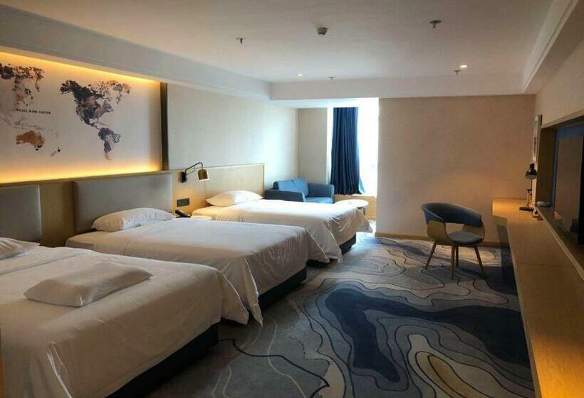 高级三人间, Kyriad Marvelous Hotel Foshan New City Lecong Town