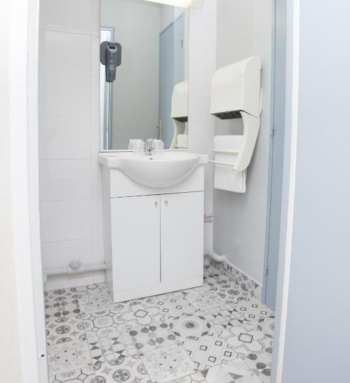 Трехместный Номер Комфорт, Domaine Des Cedres  , Gites Et Insolites