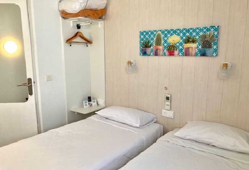 اتاق استاندارد, Logis Hôtel Le Rialto