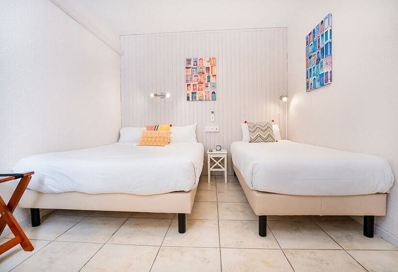 اتاق استاندارد سه نفره, Logis Hôtel Le Rialto