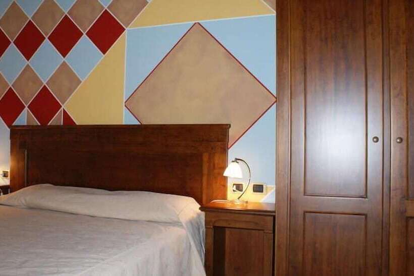 Номер Стандарт, Relais Corte Pontigliardo