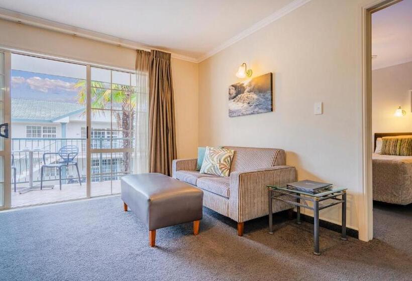 سوییت خانوادگی, Silver Fern Rotorua Suites & Spa