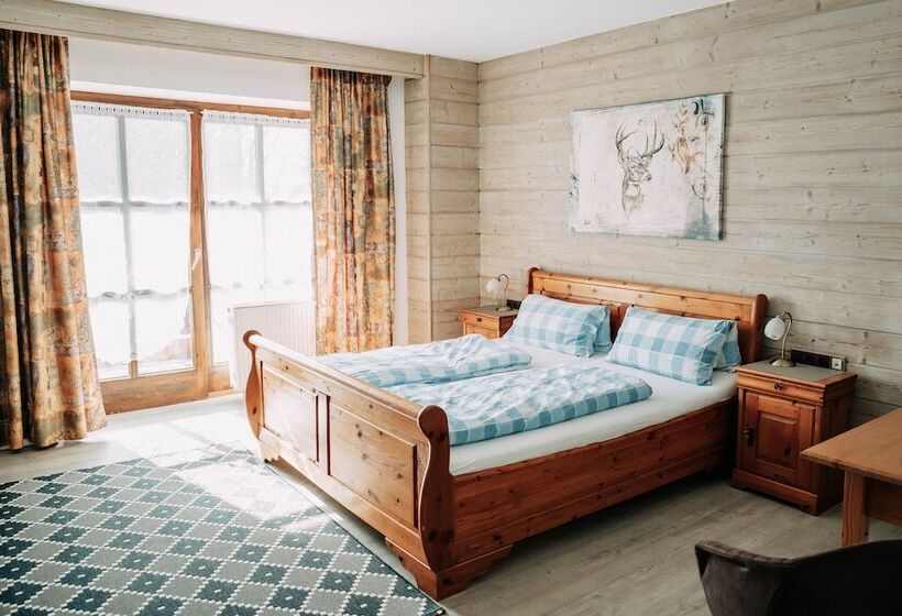 Номер Стандарт, Waldpension Jagerstuberl