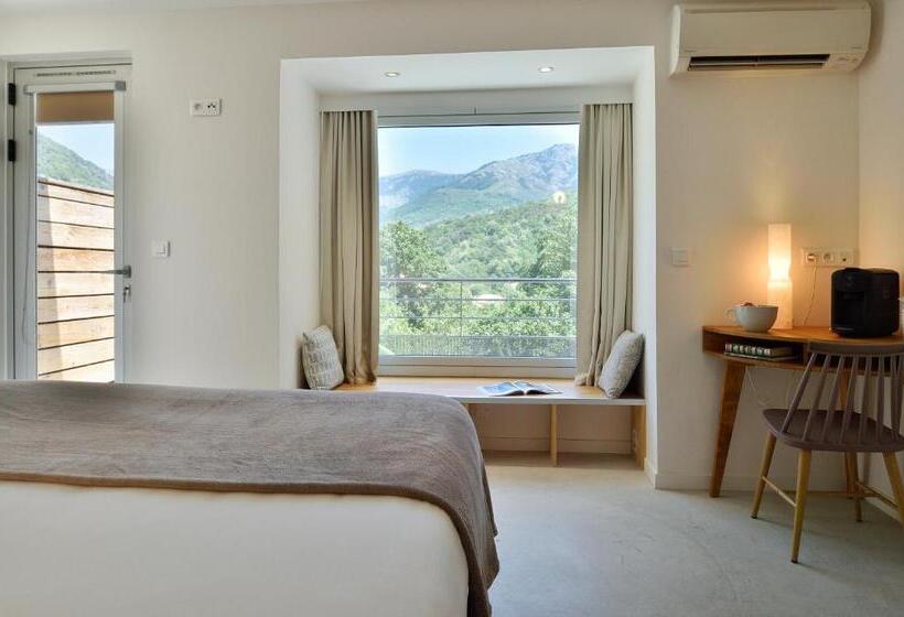 Полулюкс Одноместный с Террасой, Boutique Hotel Artemisia