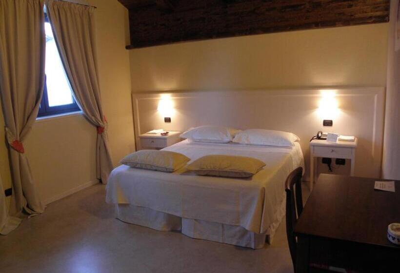 高级大房间, Albergo Della Ceramica