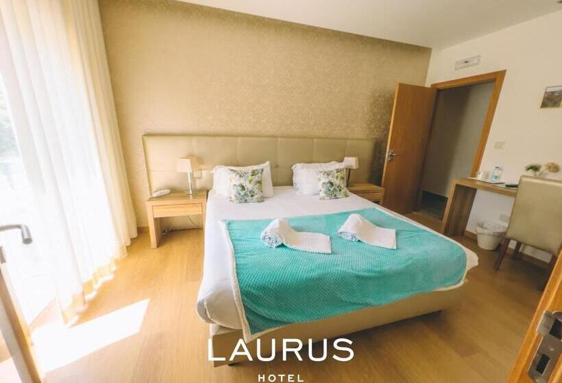 Номер Superior, Laurus