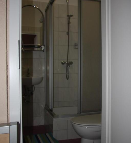 חדר סטנדרט לארבעה, Zum Goldenen Stern