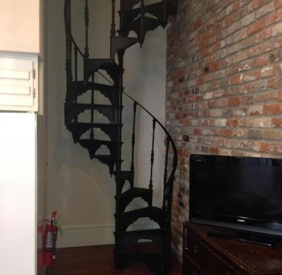 2 Bedroom Apartment, Chateau Orleans
