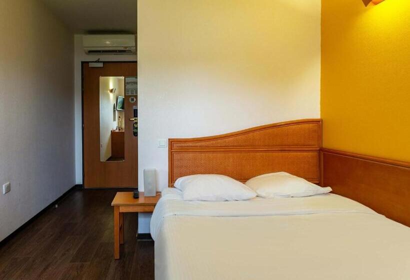 Номер Стандарт, B&B HOTEL Strasbourg Nord Mundolsheim