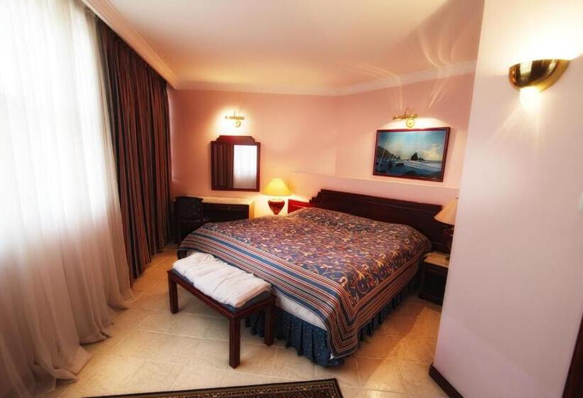 جناح رئاسى, Bellevue Hotel & Resort