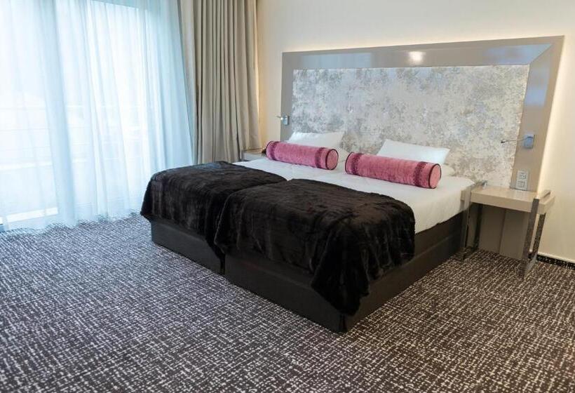 Номер Комфорт, Le Chateau Des Thermes