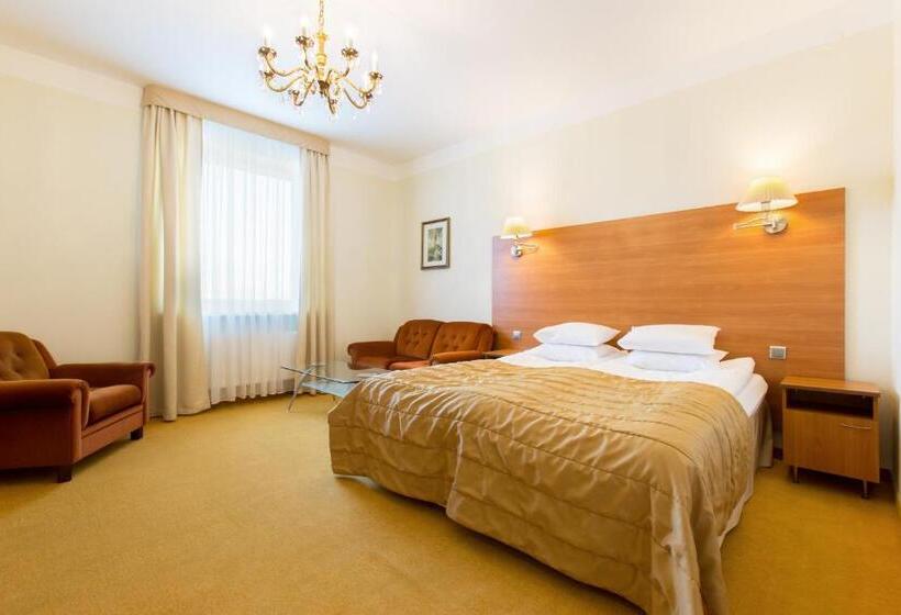 سوییت جونیور, Narva Hotell & Spaa