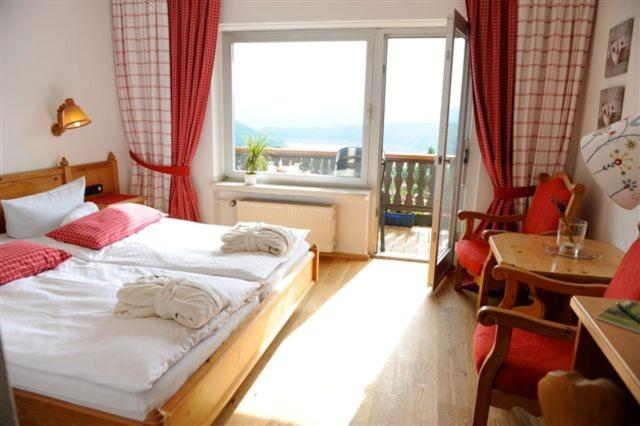 Номер Стандарт Вид на Озеро, Belvedere   Das Bio Hotel Garni & Suitehotel Am Edersee ! Unser Geschenk Für Sie, Auch Die Gästecard