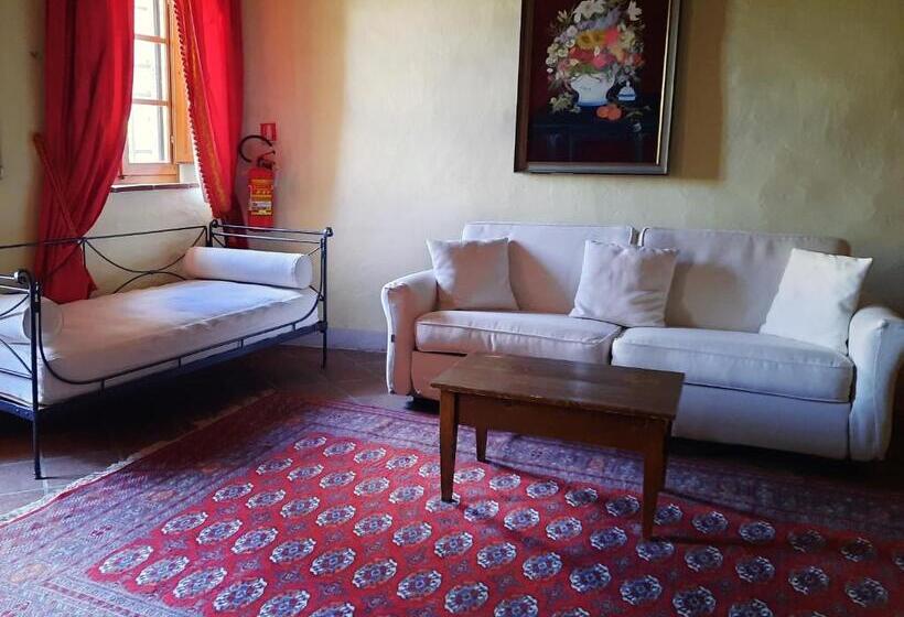 جناح, Borgo Livernano