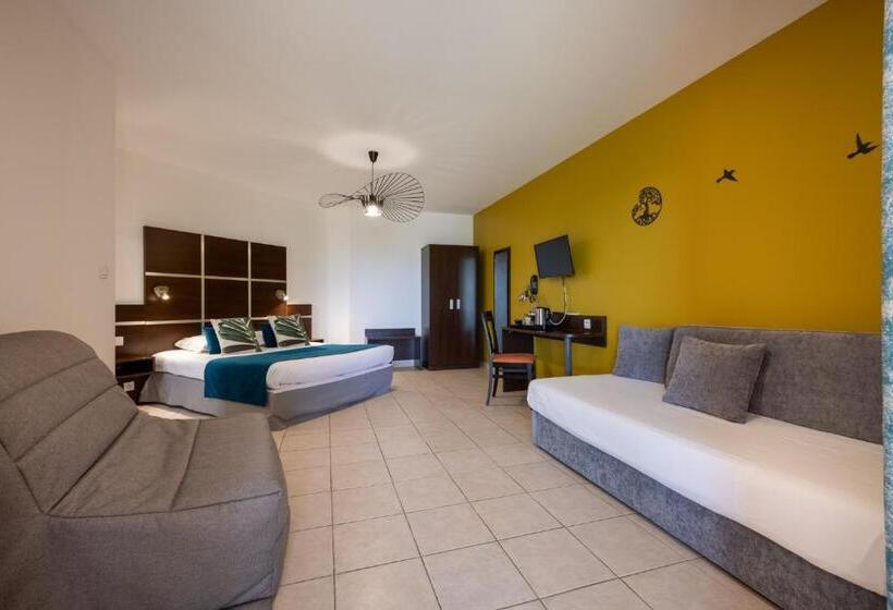 Четырехместный Номер Стандарт, The Originals City, Hôtel Côté Sud, Marseille Est