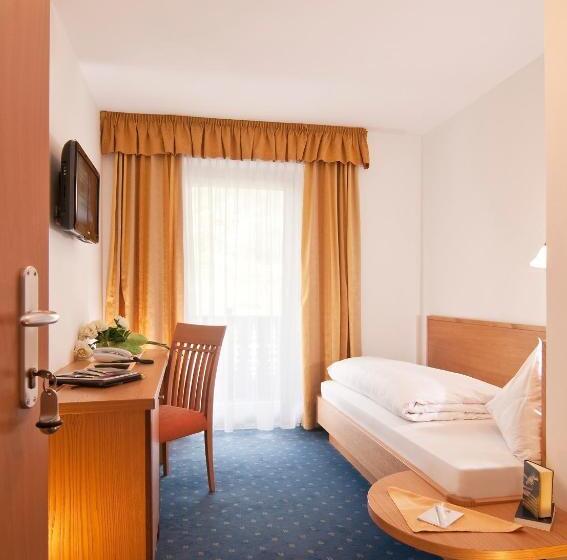 Номер Стандарт Индивидуальный с Балконом, Ruster Resort