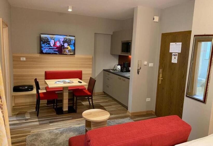 Студия Стандарт, Ruster Resort